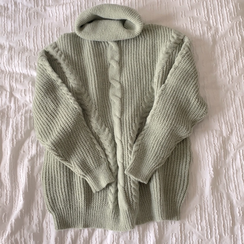 Green turtle neck